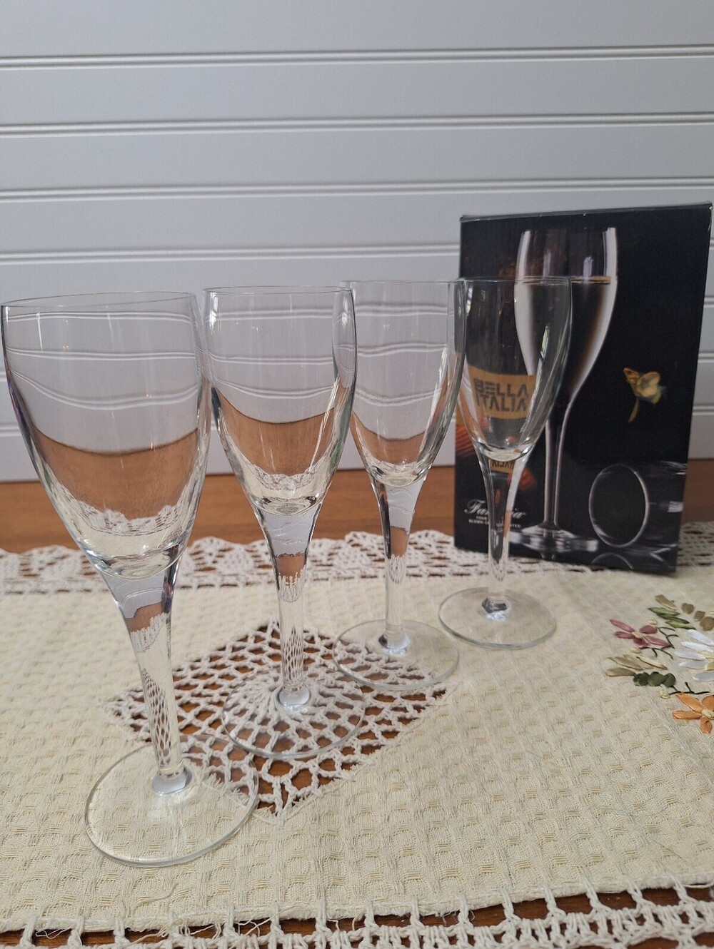 Vintage Italian blown crystal champagne flutes boxed set 4